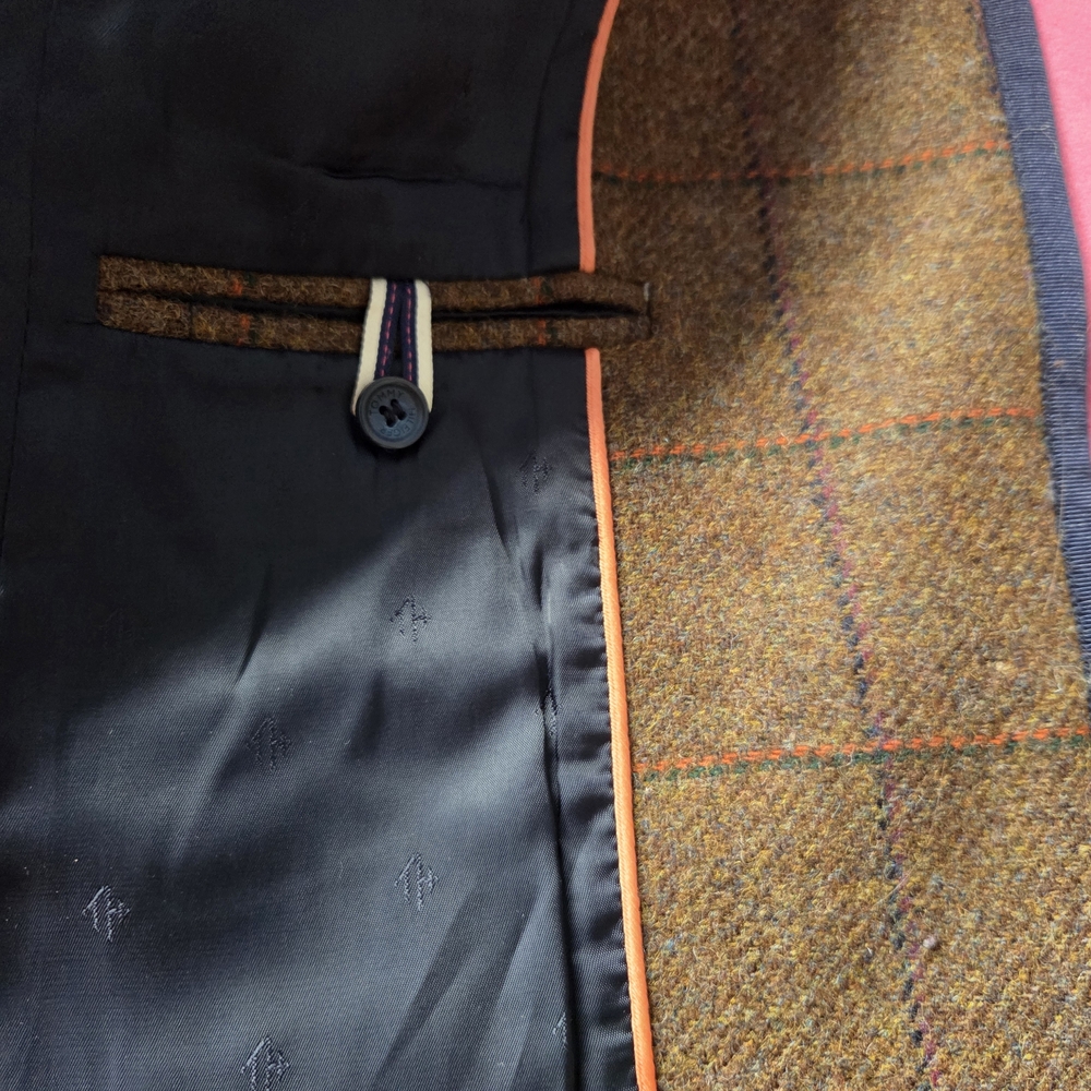 Tommy Hilfiger Brown Check Blazer with Blue Trim - Picture 6 of 7